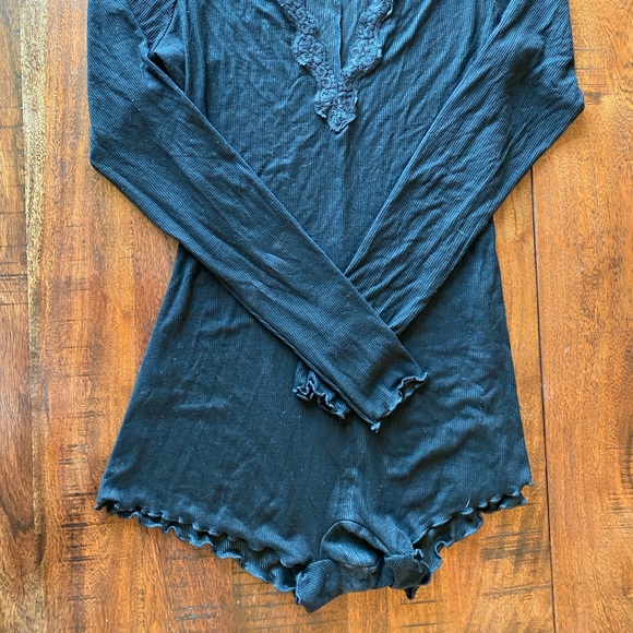Dominique Long Sleeve Romper - Small - Picture 4 of 5